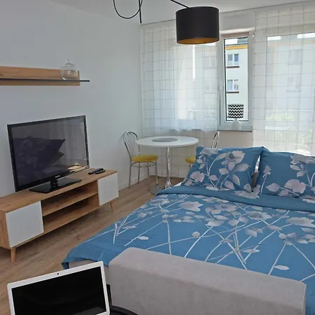 A Spacious For Holidays And Weekends * Elk